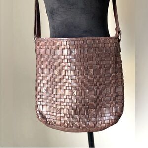 Vilenca Holland Woven Leather Crossbody Bag